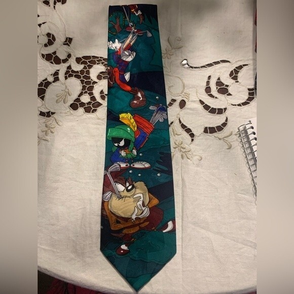 Looney Tunes Golf Necktie - Picture 1 of 6